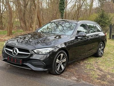 Gebraucht Mercedes C220 200 PS (147 kW) 2023 Schwarz Kombi