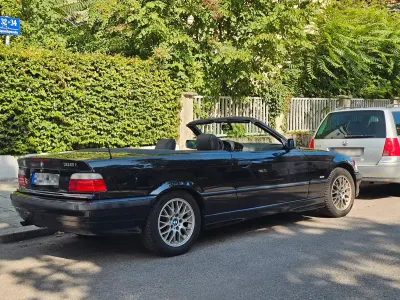Gebraucht BMW 318 Sport Line 116 PS (85 kW) 1999 Schwarz Cabrio