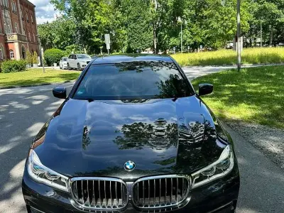Gebraucht BMW 730 265 PS (194 kW) 2017 Limousine