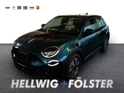 Neu Fiat 600 Icon 145 PS (106 kW) 2026 Grün SUV