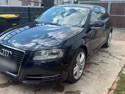 Gebraucht Audi A3 S-Line 105 PS (77 kW) 2011 Blau Kleinwagen