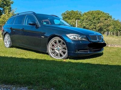Blau Gebraucht 2006 BMW 325 Kombi | 6.500 €