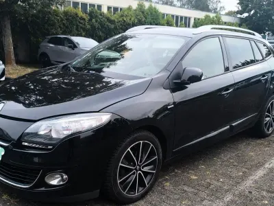 Gebraucht Renault Mégane GrandTour Bose Edition 131 PS (96 kW) 2013 Kombi
