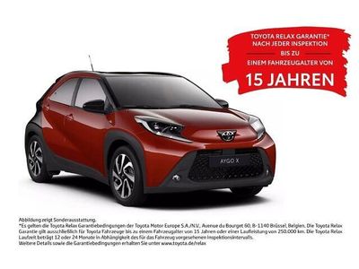 Nouă Toyota Aygo 72 CP (52 kW) 2025 Roșu Hatchback
