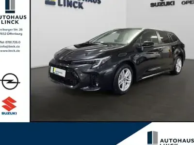 Ny Suzuki Swace Comfort+ 140 HK (102 kW) 2025 Sort Stationcar