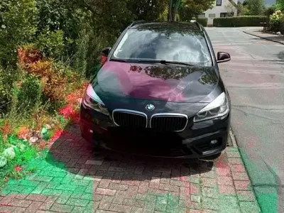 Gebraucht BMW 218 Active Tourer Advantage 150 PS (110 kW) 2018 Schwarz Van / Kleinbus