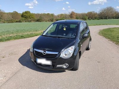Usata Opel Agila 86 CV (63 kW) 2008 Nero Utilitaria