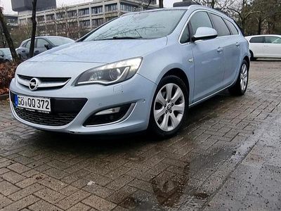 Grau Gebraucht 2014 Opel Astra OPC Kombi | 3.899 € (Guter Preis)