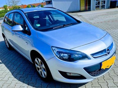 gebraucht Opel Astra 1.6 j 2014