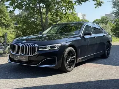 Gebraucht BMW 730 Sport Line 286 PS (210 kW) 2021 Schwarz ii Limousine