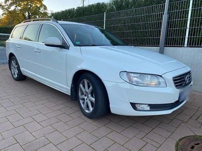 Gebraucht Volvo V70 Kinetic 181 PS (133 kW) 2016 Weiß Kombi