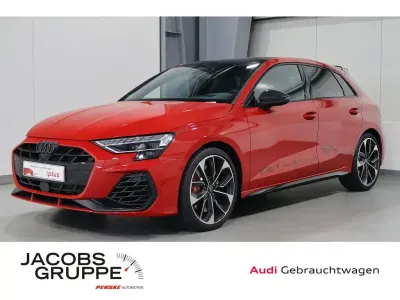 Gebraucht Audi S3 Ambiente 245 PS (180 kW) 2026 Rot Limousine