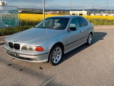 Second-hand BMW 528 Sport Line 193 CP (141 kW) 1998 Argintiu Berlinǎ