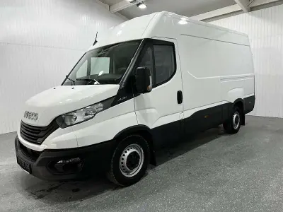 Gebraucht Iveco Daily 156 PS (114 kW) 2024 Weiß Van