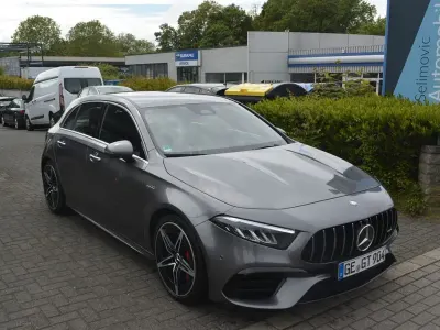 Używany Mercedes A45 AMG AMG 421 KM (309 kW) 2023 Szary Sedan/Limuzyna