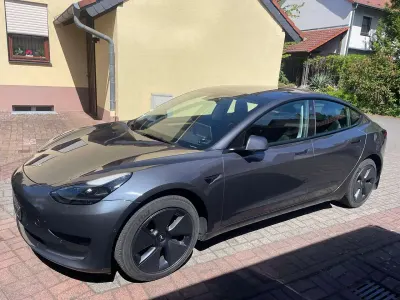 Occasion Tesla Model 3 Standard Range Plus 208 kW (283 PK) 2022 Sedan