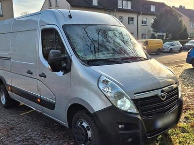 Grau Gebraucht 2012 Opel Movano Van / Kleinbus | 9.500 €