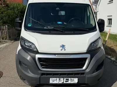 Gebraucht Peugeot Boxer 177 PS (130 kW) 2015 Weiß Van