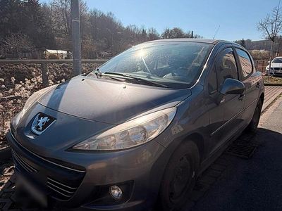 Gebraucht Peugeot 207 95 PS (69 kW) 2010 Grau Limousine
