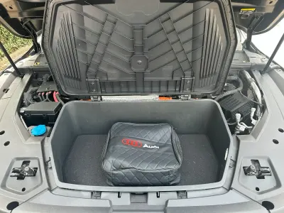 Gebraucht Audi e-tron 230 kW (313 PS) 2022 Schwarz SUV