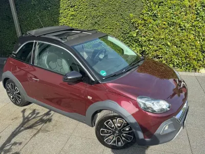 Gebraucht Opel Adam Rocks Rocks 116 PS (85 kW) 2016 Rot Kleinwagen