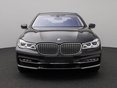 Gebraucht BMW 740 Comfort Edition 320 PS (235 kW) 2017 Grau Limousine