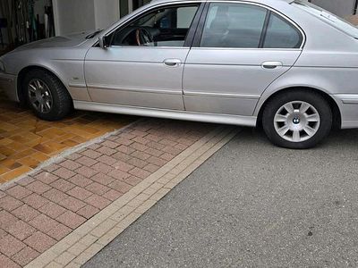 Gebraucht BMW 520 180 PS (132 kW) 2003 Silber Limousine