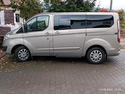 Gebraucht Ford Tourneo Titanium 131 PS (96 kW) 2016 Beige Van / Kleinbus