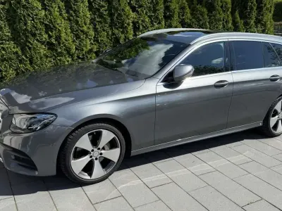 Gebraucht Mercedes E220 AMG line 194 PS (142 kW) 2017 Kombi