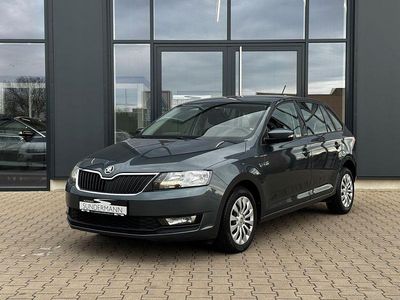 Usado Skoda Rapid Ambition 110 HP (80 kW) 2019 Cinzento Citadino