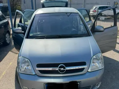 Gebraucht Opel Meriva 101 PS (74 kW) 2005 Silber Van / Kleinbus
