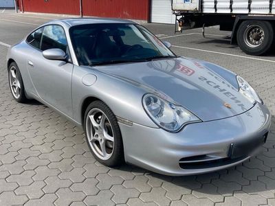 Porsche 911 Carrera 4
