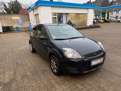 Gebraucht Ford Fiesta 60 PS (44 kW) 2007 Blau Kleinwagen
