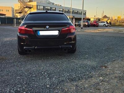 Schwarz Gebraucht 2014 BMW 520 Limousine | 13.250 € (Etwas zu teuer)
