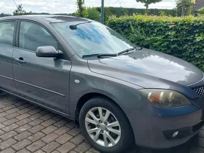 Gebraucht Mazda 3 Exclusive 105 PS (77 kW) 2006 Grau Limousine
