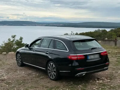 Second-hand Mercedes E250 224 CP (164 kW) 2017 Negru Break