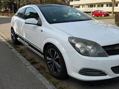 Gebraucht Opel Astra GTC Sport 90 PS (66 kW) 2009 Weiß Coupé