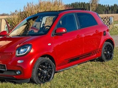 Gebraucht Smart ForFour Electric Drive 60 kW (82 PS) 2019 Rot Limousine
