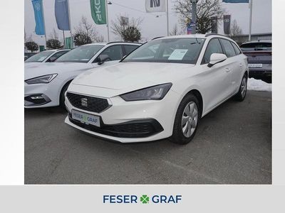 Weiß Gebraucht 2021 Seat Leon ST Reference Kombi | 15.380 €