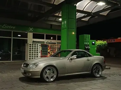 Gebraucht Mercedes SLK230 197 PS (144 kW) 2003 Silber Cabrio