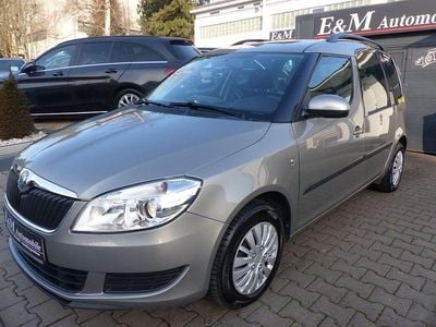 Beige Gebraucht 2011 Skoda Roomster Plus Edition Van / Kleinbus | 6.980 € (Fairer Preis)
