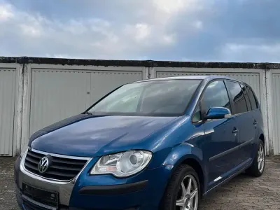 Gebraucht VW Touran Freestyle 105 PS (77 kW) 2009 Blau Van / Kleinbus