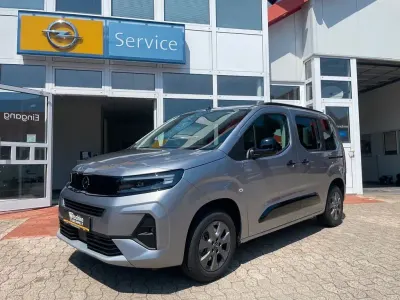 Neu Opel Combo Life 102 PS (75 kW) 2026 Grau Van / Kleinbus
