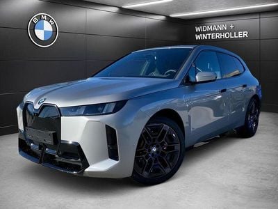 Neu BMW iX M Sport 300 kW (408 PS) 2026 Silber SUV