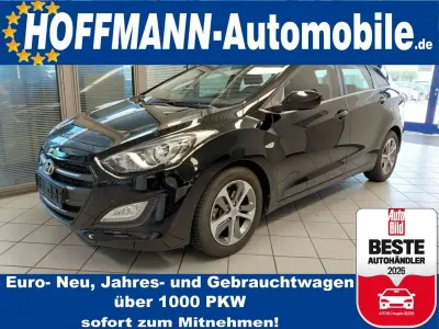 Gebraucht Hyundai i30 Trend 101 PS (74 kW) 2016 Schwarzmet. Kombi