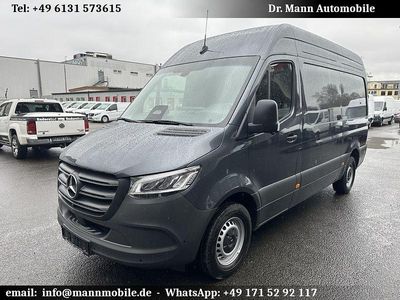 Gebraucht Mercedes Sprinter 170 PS (125 kW) 2025 Grau Van
