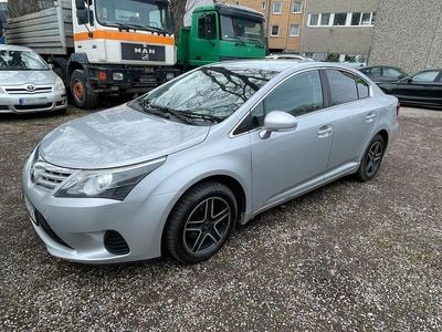 Gebraucht Toyota Avensis 147 PS (108 kW) 2014 Silber Limousine