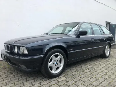 Gebraucht BMW 520 Executive 150 PS (110 kW) 1996 Blau Kombi