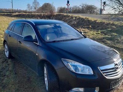 Gebraucht Opel Insignia 180 PS (132 kW) 2010 Schwarz Kombi
