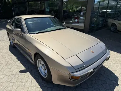 Gebraucht Porsche 944 163 PS (119 kW) 1982 Gold Coupé